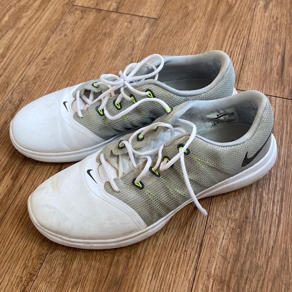Womens golf shoes